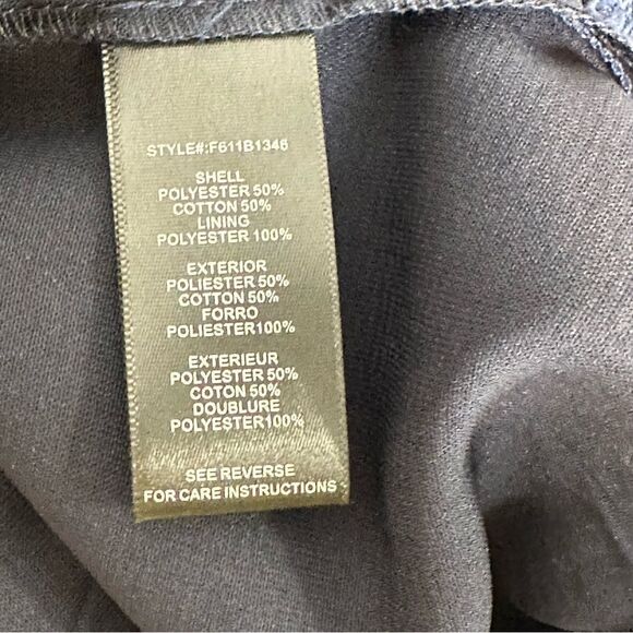 Adelyn Rae Navy Blue Lace Floral Shorts Romper | Size L - Picture 9 of 9